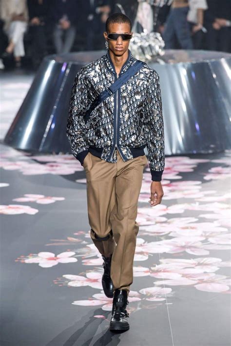 Dior Homme Pre Fall 2019 Runway Show Male Fashion Trends Space