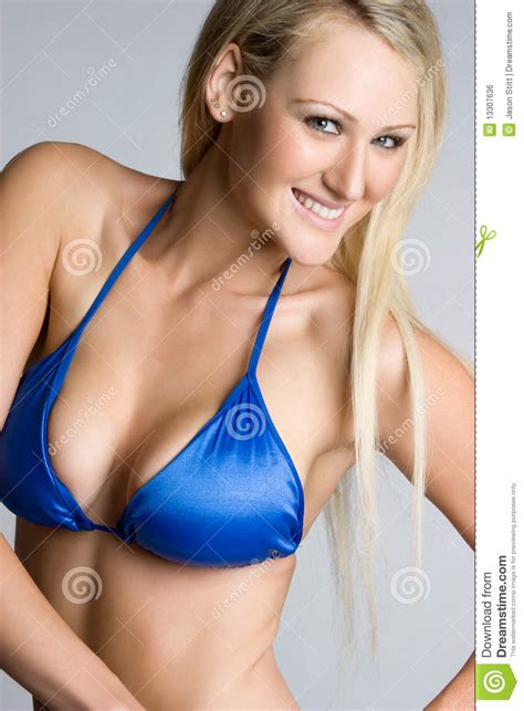 Ragazza Del Bikini Fotografia Stock Immagine Di Sfondo 13307636