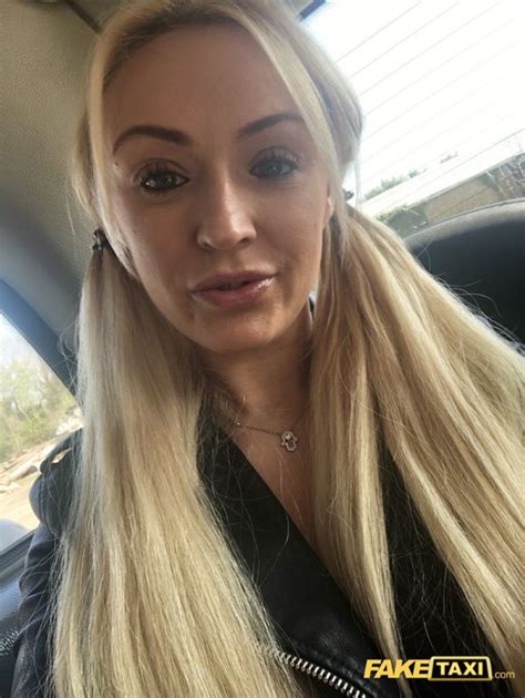 TW Pornstars Amber Deen Xxx Popular Pictures And Videos From Twitter