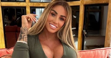 Katie Price Reveals Huge New Cup Size And Says She S Had More Boob