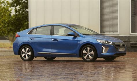 Hyundai Ioniq Híbrido Enchufable A Prueba Ideal Para No Gastar