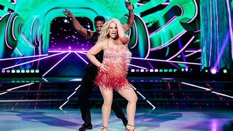 Anastacias Wardrobe Malfunction Reveals Butt On Strictly Come