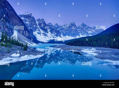 Moraine Lake Reflections Before Dawn Valley Of The Ten Peaks Banff