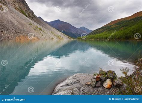 Turquoise Lake And Mountains Stock Image Image Of Fall Nature 1846331