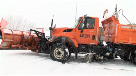 Iowa Dot Continously Plows Interstates During Mondays Winter Snow Storm