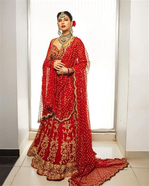 Sunita Marshall Is A Vision To Behold In Scarlet Red Bridal Jora