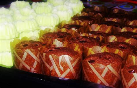 Puteri ayu red velvet sukatan cawan. another batch of muffins and Kuih Puteri Ayu for order ...