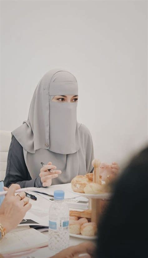 Neelofa Niqab Pashmina Hijab Tutorial Street Hijab Fashion