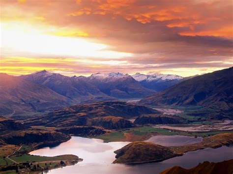 Lake Wanaka In New Zealand South Island New Zealand Travel Guide
