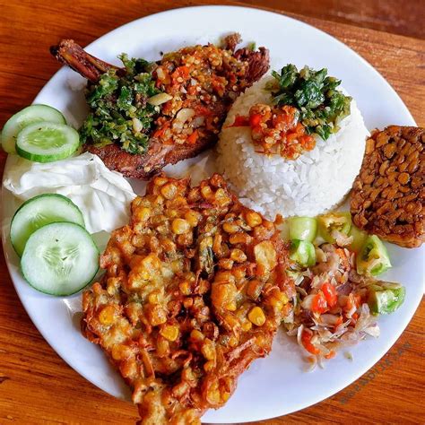 Maybe you would like to learn more about one of these? JAKARTA FOODIE JKT JAJAN HENDI di Instagram "BEBEK GEPREK ...