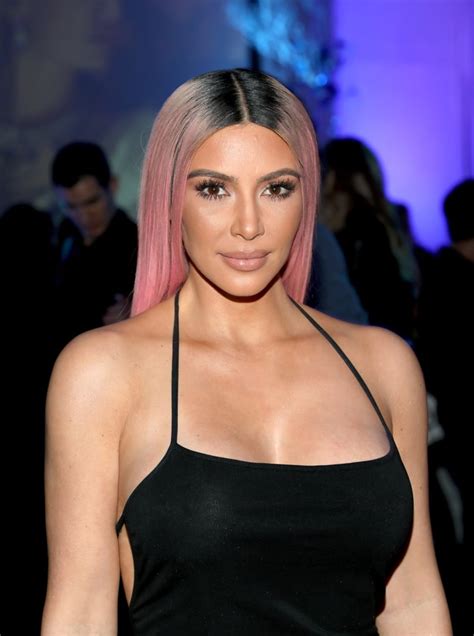 Kim Kardashian With Pink Hair Kim Kardashian Teal Hair March 2019