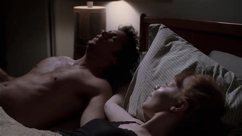 AusCAPS Jeremy Sisto Shirtless In Six Feet Under 5 02 Dancing For Me