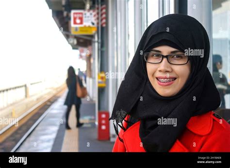 Portrait Beautiful Muslim Girl Wearing Hijab Smiling Happy Camera Hi