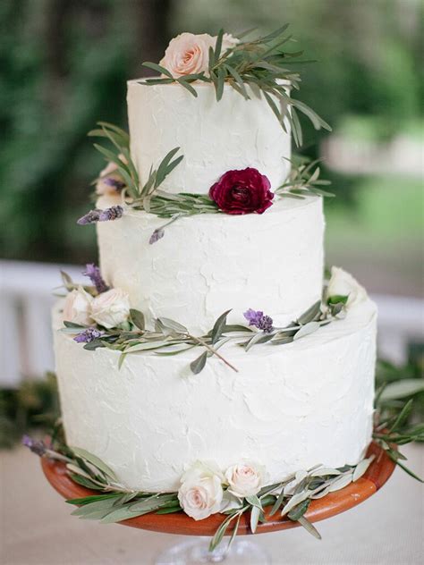 24 Gorgeous Wedding Cakes Ideas With Fresh Flowers