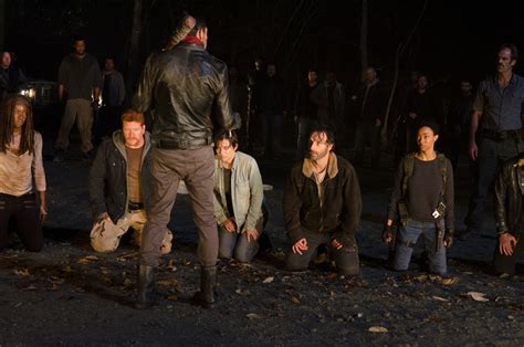 The Walking Deads Negan Revisits Glenns Death Scene On Mid Season