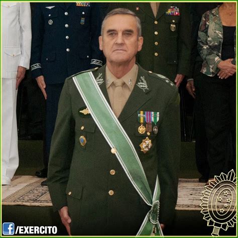 Exército Brasileiro Tem Novo Comandante