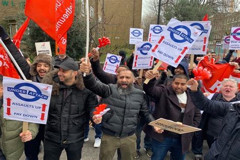 Jun 01, 2021 · tfl forced to develop plan for driverless tube trains in return for £1bn bailout. Dial-a-strike: Transport for London workers fight for ...