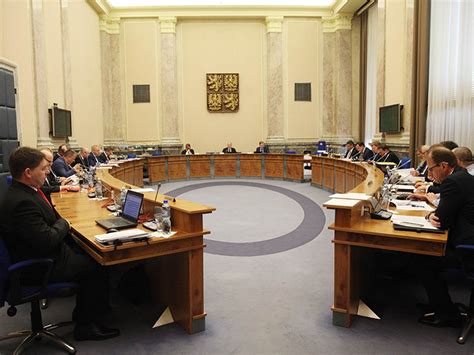 Mezi nejvyšší zastupitelské sbory patří: Vláda o hrozbách pro ČR | ParlamentniListy.cz - politika ...