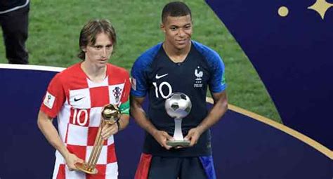Croatias Luka Modric Wins World Cup Golden Ball