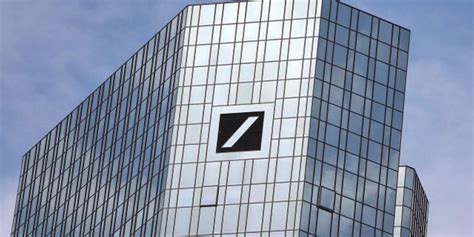 Deutsche Bank Réduit Les Bonus De Ses Employés De 80