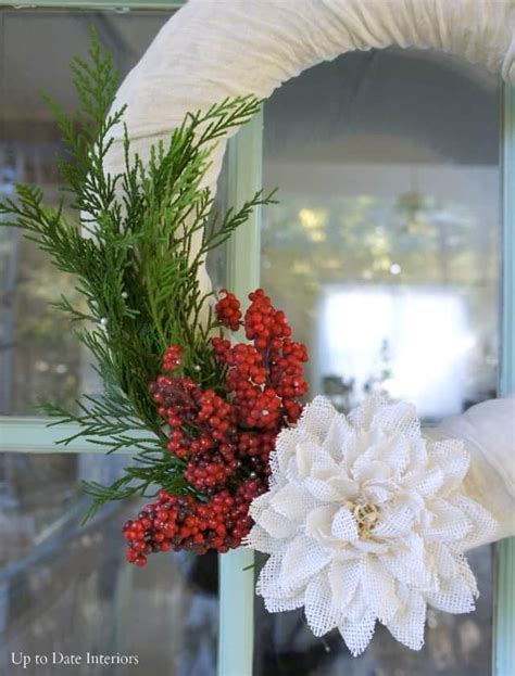 30 Beautiful White Winter Wreaths To Make Crafts A La Mode Bloglovin