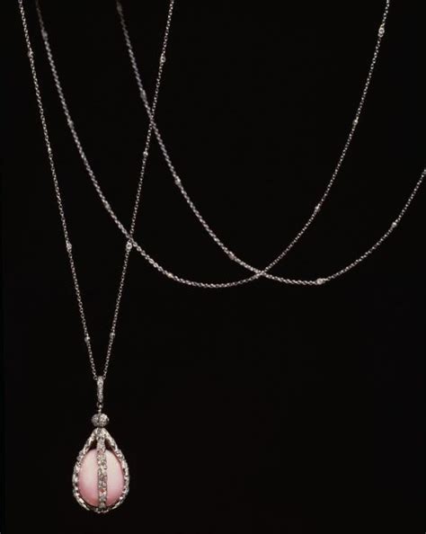 Ctiffany And Co Platinum And Diamonds Sautoir With Conch Pearl Pendant