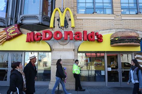 Mcdonalds Cites Economy In Warning Of Flat Sales The New York Times