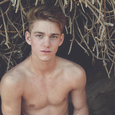 The Stars Come Out To Play Nico Greetham New Shirtless Barefoot Twitter Pics