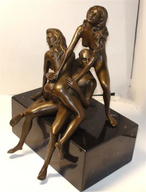 Akt Modell Erotische Bronze Skulptur Figur Erotik Mann Frau Mamorsockel