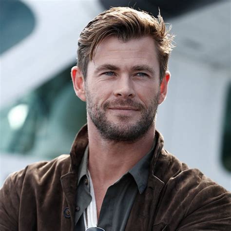 Chris hemsworth is known for portraying marvel comic book hero thor in the film series of the same name, and for his starring roles in 'snow white and the huntsman' and 'rush.' Chris Hemsworth's Shirtless Workout Video Will Make You Sweat - E! Online - AU