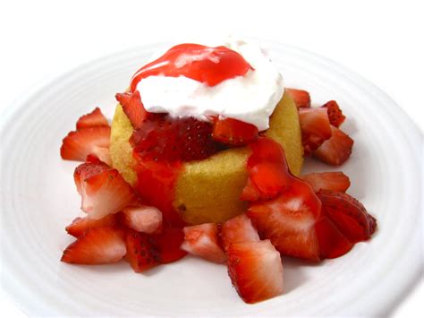 Chill until set, about 2 hours. Low Calorie Fresh Strawberry Shortcake with Weight Watchers Points | Skinny Kitchen