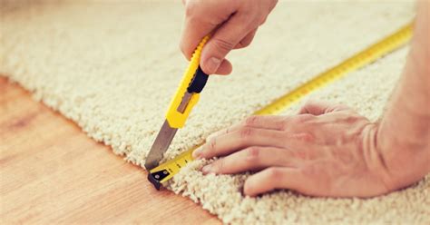 Er zitten een aantal voordelen aan een tapijt op je trap: Zelf Je Trap Opknappen: Hoe Doe Je Dat? 4 Methodes Uitgelegd!