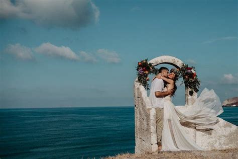 Hier findet ihr ideen und anregungen für eure strandhochzeit, inklusive deko, brautkleid, brautstyling, hochzeitstorte, gastgeschenke etc. Pin auf Maritime Hochzeit/ Strandhochzeit
