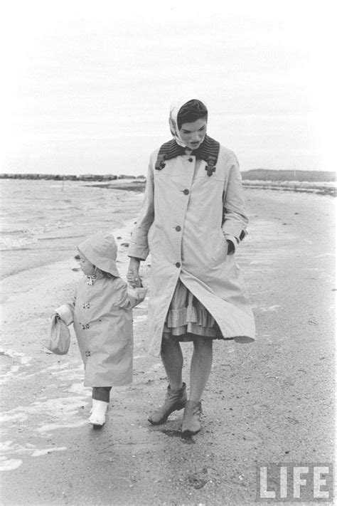 Jacqueline Kennedy And Caroline A Great Series Of Photos By