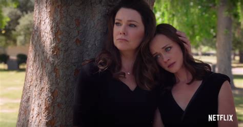 9 Things We Learned From The Official Gilmore Girls A Year In The
