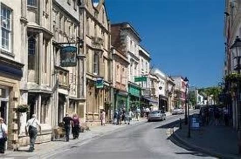 Physical expansion of the town became noticeable north of high. Glastonbury Abbey is right in the heart of the town ...