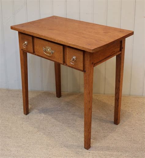 Small Arts And Crafts Side Table Antiques Atlas