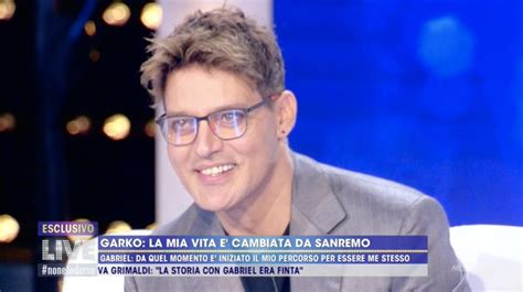 Dal prossimo 19 gennaio 2020, infatti, la domenica sera tornerà ad essere la mi ha chiesto di portare a casa almeno l'11 o il 12% di share. Gabriel Garko parla del fidanzato Gaetano e svela il ...