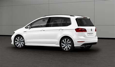 Fahrzeuge, die schlechter als der durchschnitt sind, werden mit e, f oder g beschrieben. Volkswagen Golf Sportsvan R-Line Unveiled with Exterior ...