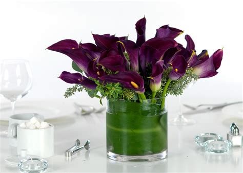 Savvyish Simple Stylish Wedding Flowers Purple Miniature Calla