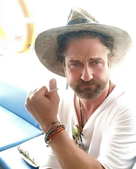 Pin By Bea On Gerard Butler Gerard Butler Butler Gerard