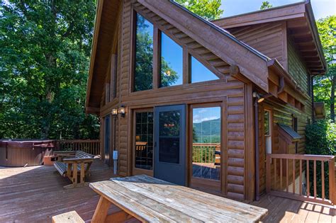 Nature lovers will revel in the seclusion of our. Apple of my Eye: Pet Friendly 2 Bedroom Vacation Log Cabin ...