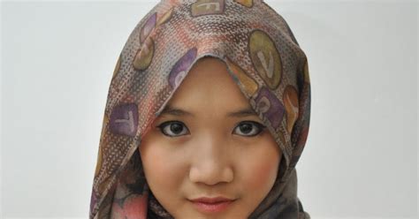 Hijabers Seksi Foto Model Berhijab Cantik Fatin Lewat 20 Pic