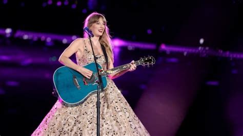 The Eras Tour Taylor Swift Pecahkan Rekor Sebagai Tur Musik Terlaris Sepanjang Masa Merahputih