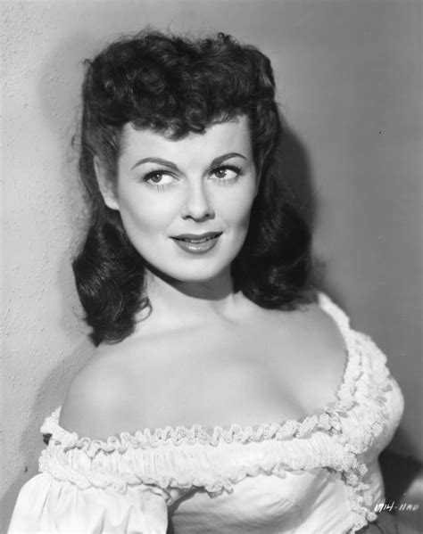 Barbara Hale Who Played Della Street On ‘perry Mason Dies At 94
