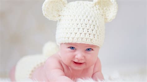 Baby Wearing Light Yellow Hat Wallpapers 2400x1350 359927