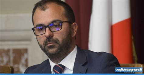 Il nuovo Ministro dell'Istruzione è Lorenzo Fioramonti del Movimento 5