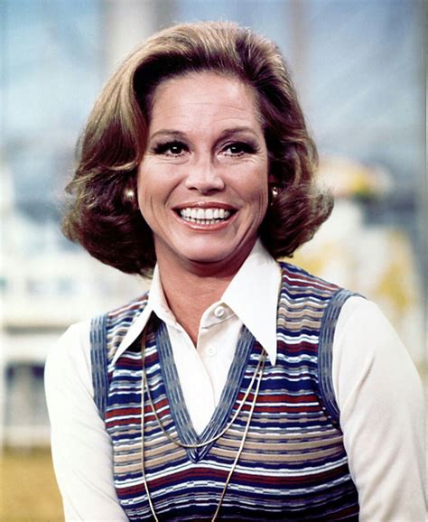 Series cast complete, awaiting verification. Mary Tyler Moore (1936-2017) | Mary tyler moore show, Mary ...