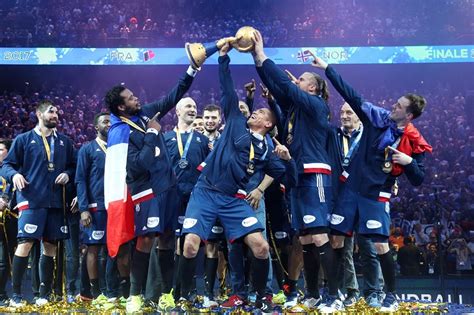 «le sport de haut niveau a été une véritable école de vie pour moi». Handball - 100 000$ et un Trophée à 800 000€ pour l'Equipe ...