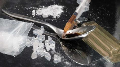 What Does Crystal Meth Look Like And How Addictive Is It Simcoe